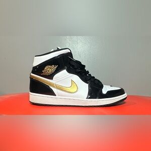 Size 13 - Jordan 1 Mid SE Patent Black Gold